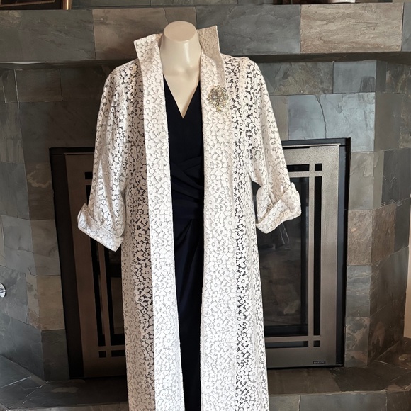 Excellent 1950s Lilli Diamond White Floral Lace Bridal Swing Coat M